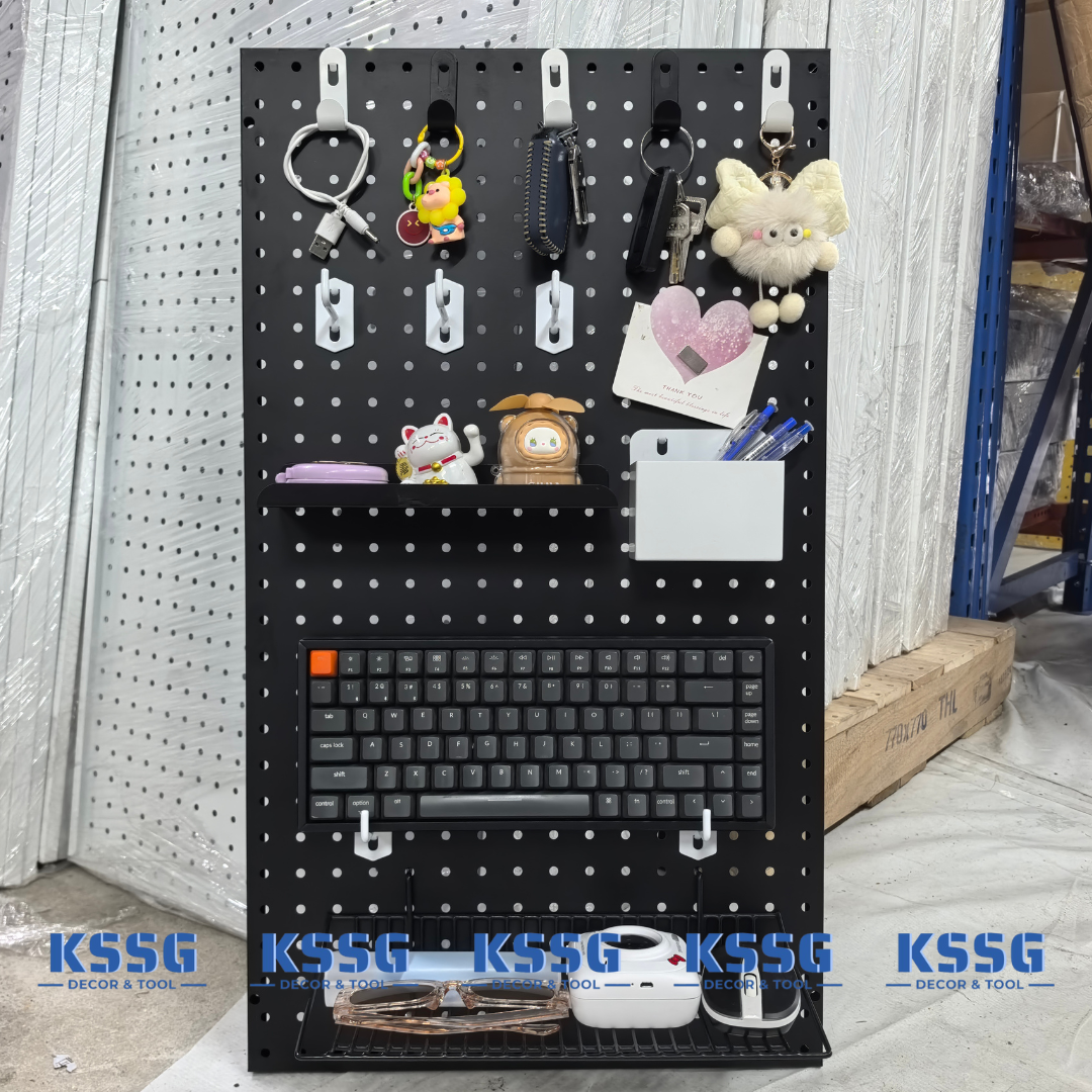 BẢNG TREO ĐỒ PEGBOARD KIM LOẠI GẮN TƯỜNG DECOR