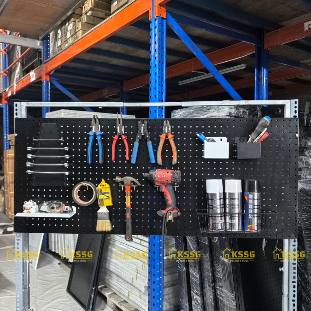 Bảng Pegboard kim loại gắn tường