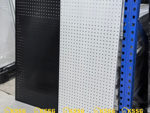 Tấm tôn đục lỗ