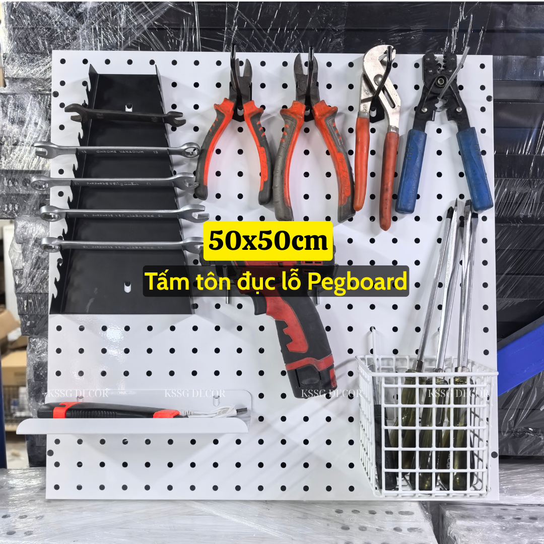 Tấm tôn đục lỗ 50x50cm Tấm tôn đục lỗ