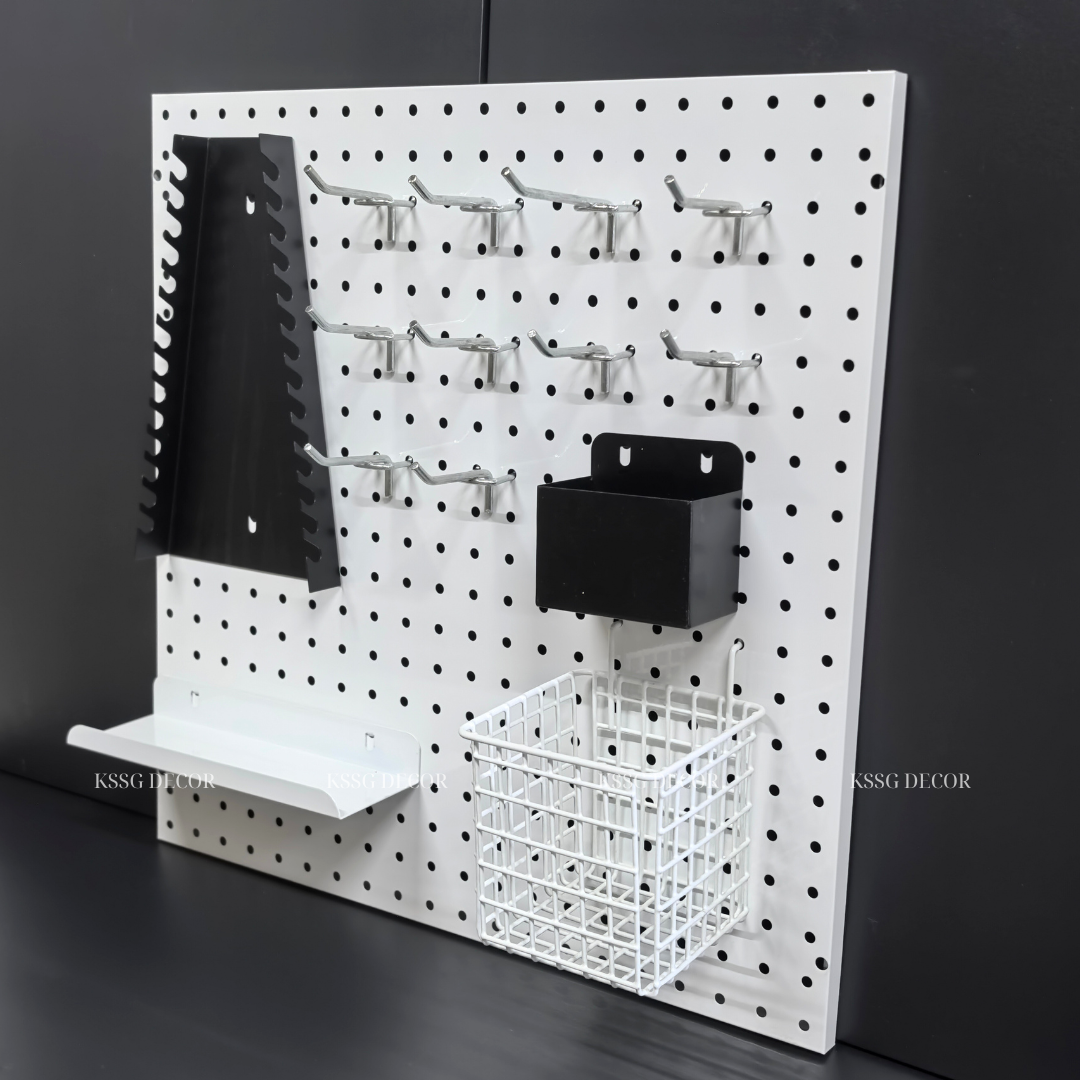 Tấm tôn đục lỗ 50x50cm Tấm tôn đục lỗ
