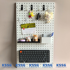 Tấmtôn đục lỗ