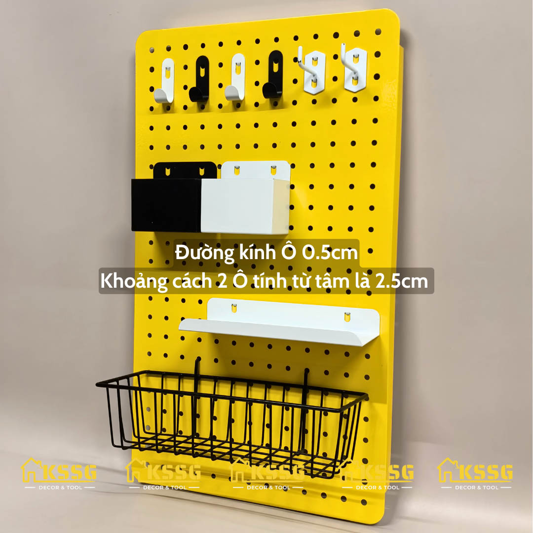Bảng Pegboard kim loại gắn tường – màu vàng