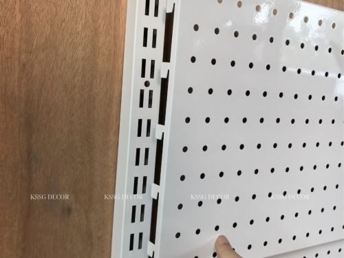 Hệ kệ Pegboard