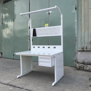 Bàn thao tác đồ nghề