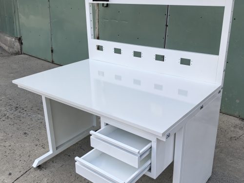 Bàn thao tác đồ nghề